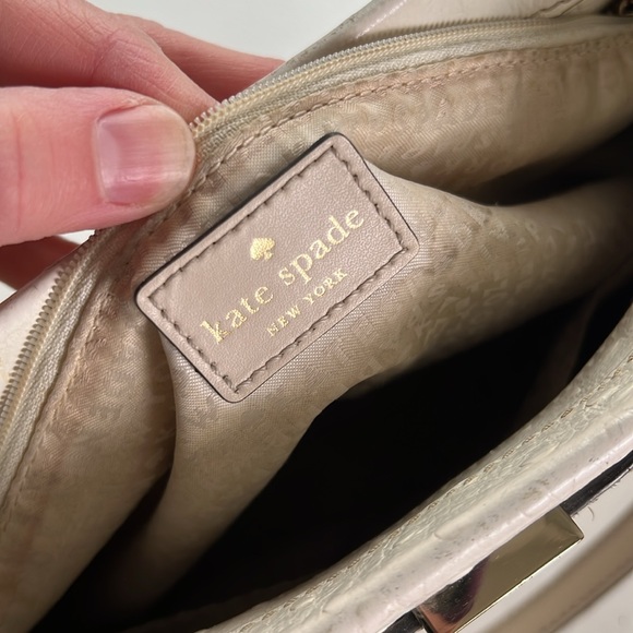 Large used Kate Spade purse - Picture 5 of 16